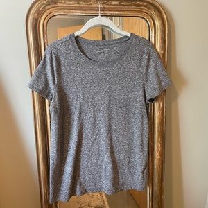 Universal Thread t-shirt